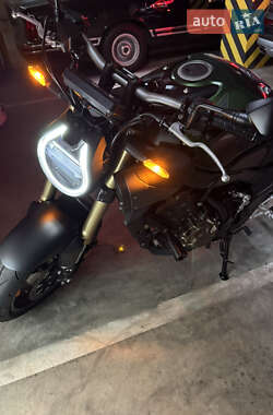 Мотоцикл Без обтікачів (Naked bike) Honda CB 650R 2024 в 