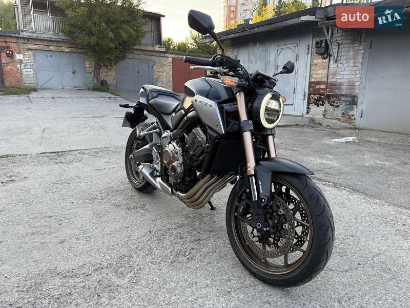 Мотоцикл Без обтікачів (Naked bike) Honda CB 650R 2021 в 