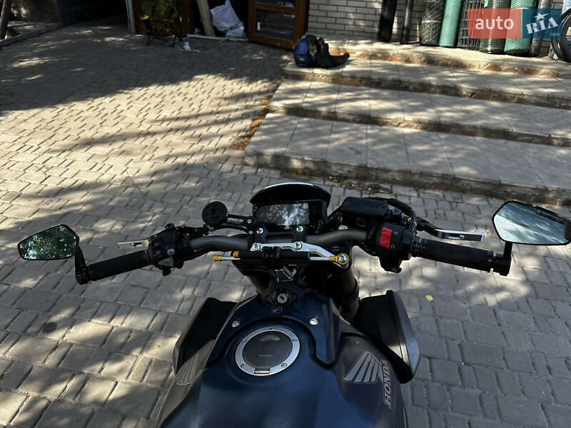 Мотоцикл Без обтікачів (Naked bike) Honda CB 650R 2023 в Бершаді