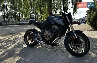 Мотоцикл Без обтекателей (Naked bike) Honda CB 650R 2023 в 