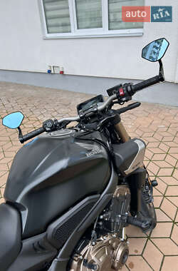 Мотоцикл Без обтекателей (Naked bike) Honda CB 650R 2024 в 