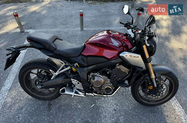 Мотоцикл Без обтекателей (Naked bike) Honda CB 650R 2020 в 