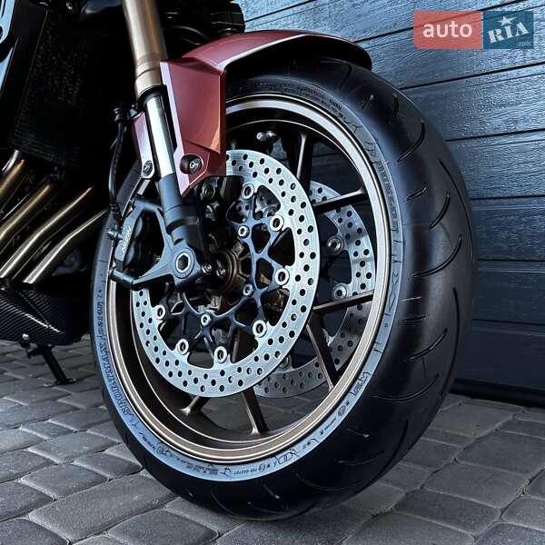 Мотоцикл Без обтекателей (Naked bike) Honda CB 650R 2023 в Белой Церкви фото 10 Мотоцикл Без обтекателей (Naked bike) Honda CB 650R 2023 в Белой Церкви