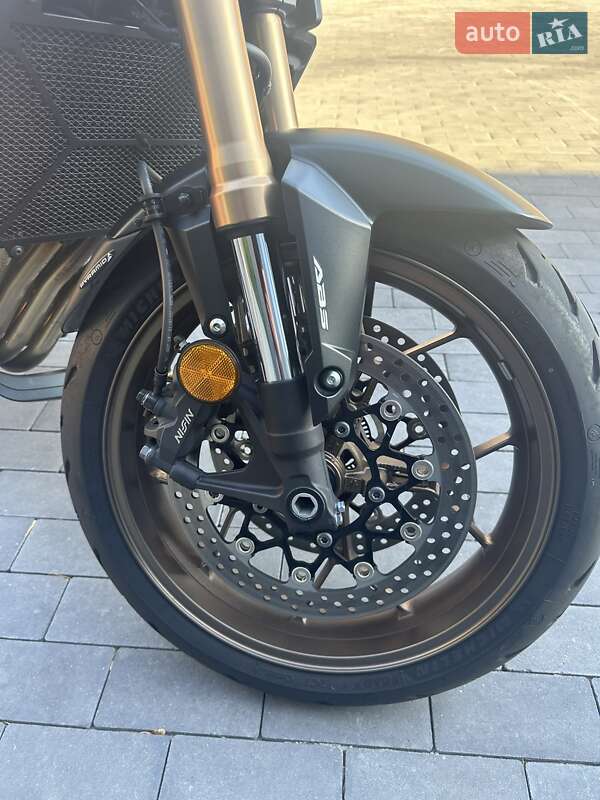 Мотоцикл Без обтекателей (Naked bike) Honda CB 650R 2020 в Киеве