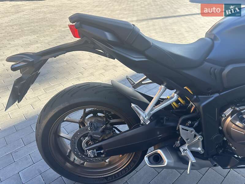 Мотоцикл Без обтекателей (Naked bike) Honda CB 650R 2020 в Киеве