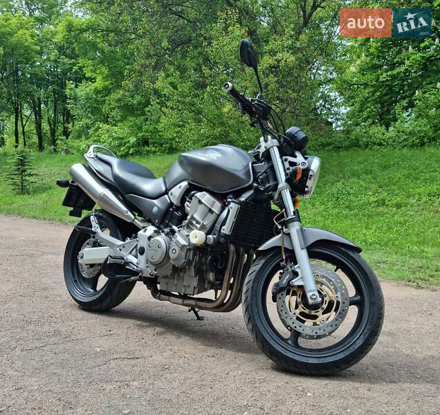 Мотоцикл Без обтекателей (Naked bike) Honda CB 900F Hornet 2003 в Помошной