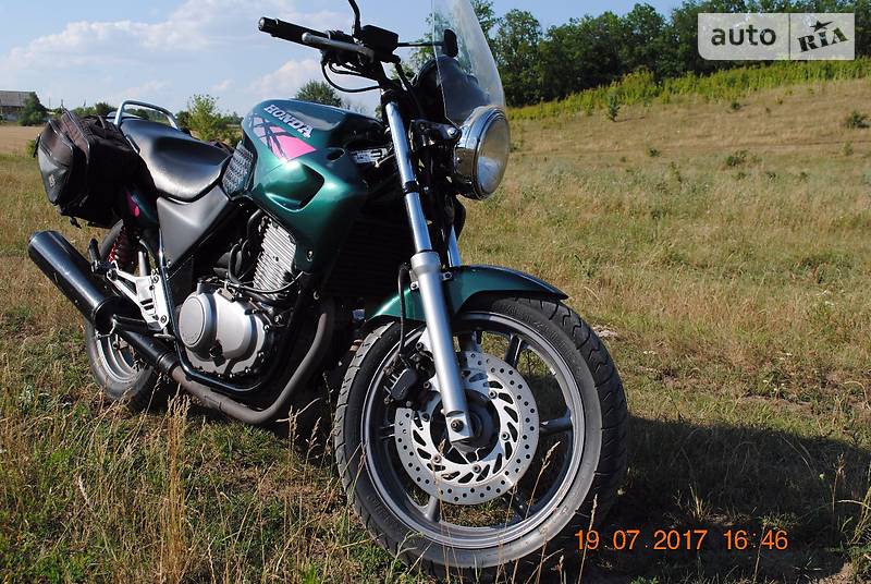 Мотоцикл Без обтекателей (Naked bike) Honda CB 1999 в Песчанке