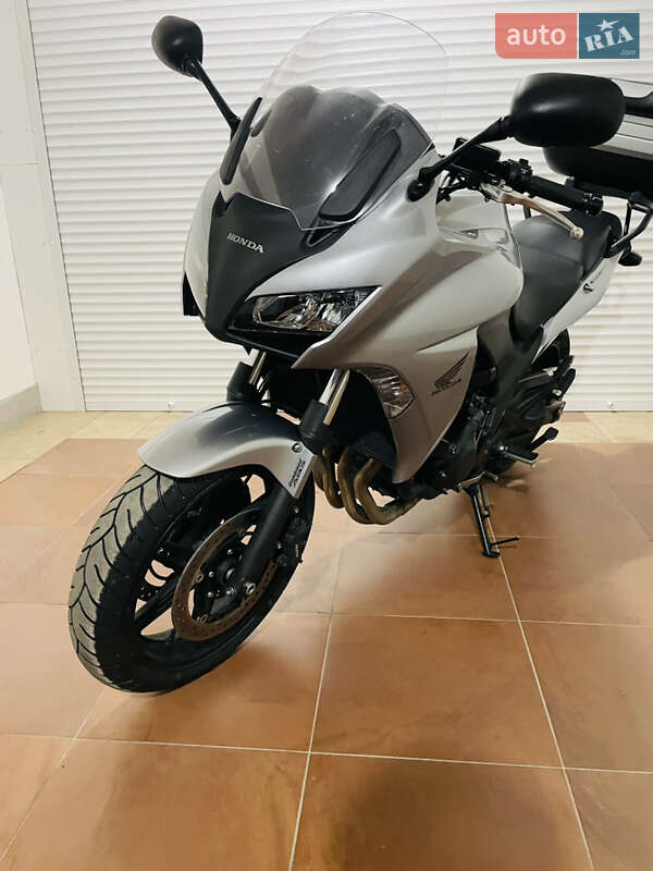 Мотоцикл Спорт-туризм Honda CBF 1000 2011 в 