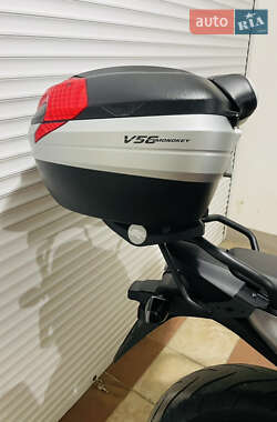Мотоцикл Спорт-туризм Honda CBF 1000 2011 в 