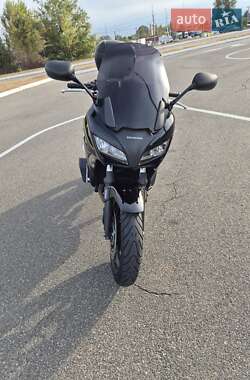 Мотоцикл Спорт-туризм Honda CBF 1000 2010 в 
