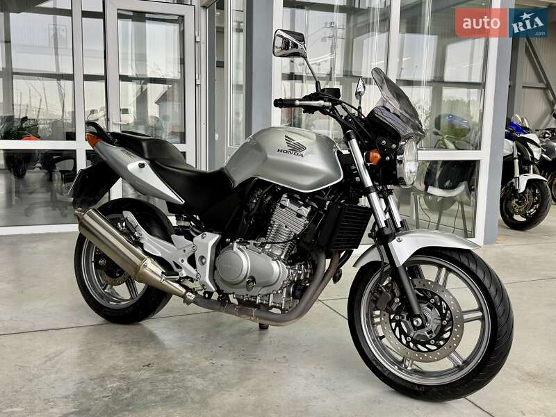 Honda CBF 500 2004
