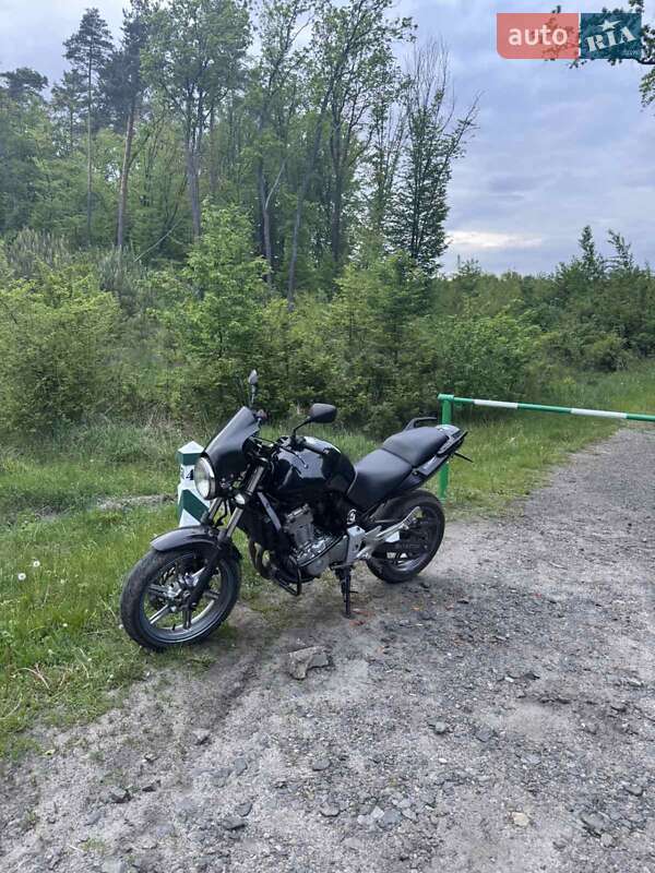 Honda CBF 500 2004
