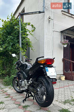 Мотоцикл Спорт-туризм Honda CBF 500 2006 в 