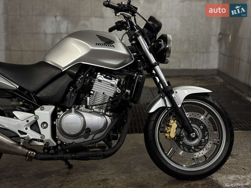 Мотоцикл Без обтекателей (Naked bike) Honda CBF 500 2004 в Ровно