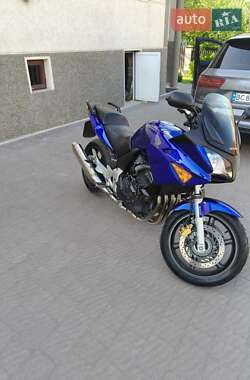 Мотоцикл Спорт-туризм Honda CBF 600 2004 в 