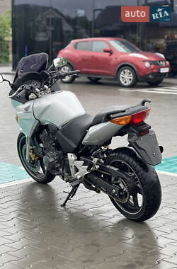 Мотоцикл Классік Honda CBF 600 2005 в 