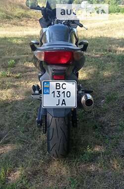 Мотоцикл Спорт-туризм Honda CBF 600N 2004 в 