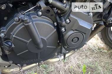 Мотоцикл Спорт-туризм Honda CBF 600N 2004 в 