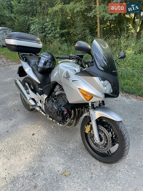 Мотоцикл Спорт-туризм Honda CBF 600N 2004 в 