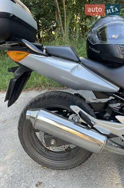 Мотоцикл Спорт-туризм Honda CBF 600N 2004 в 