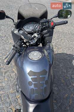 Мотоцикл Спорт-туризм Honda CBF 600N 2004 в 