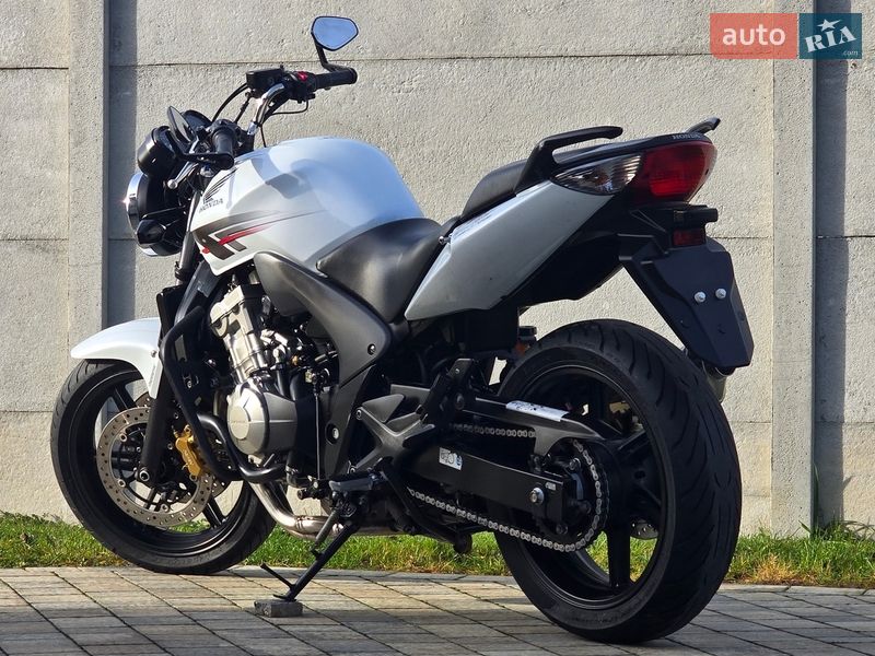 Мотоцикл Без обтекателей (Naked bike) Honda CBF 600NА 2010 в Ровно фото 42 Мотоцикл Без обтекателей (Naked bike) Honda CBF 600NА 2010 в Ровно