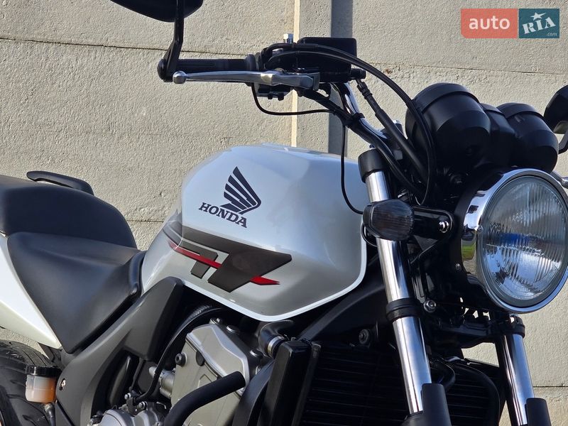 Мотоцикл Без обтекателей (Naked bike) Honda CBF 600NА 2010 в Ровно фото 2 Мотоцикл Без обтекателей (Naked bike) Honda CBF 600NА 2010 в Ровно