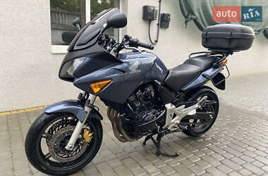 Спортбайк Honda CBF 600S 2004 в 