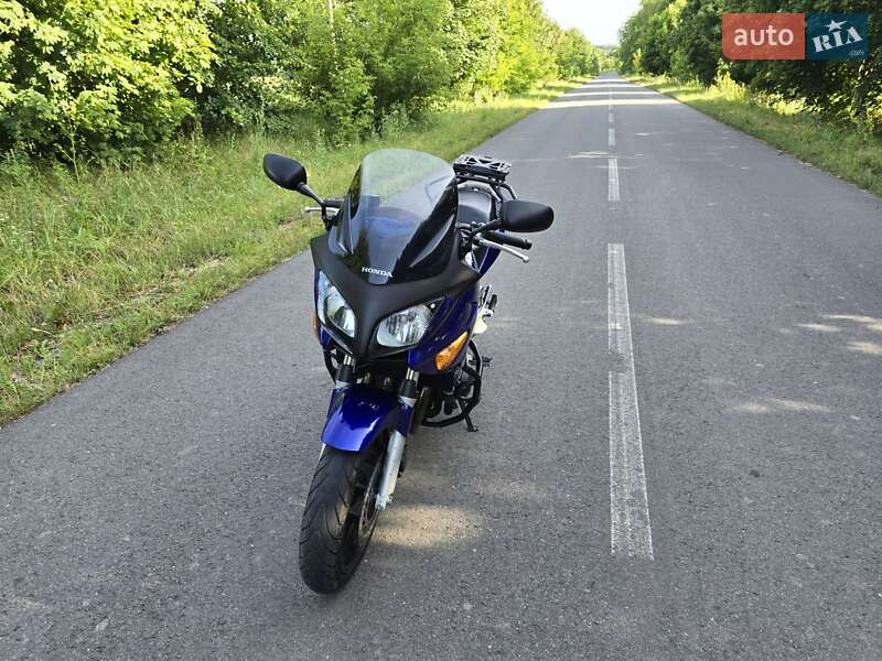 Мотоцикл Спорт-туризм Honda CBF 600S 2004 в Старокостянтинові