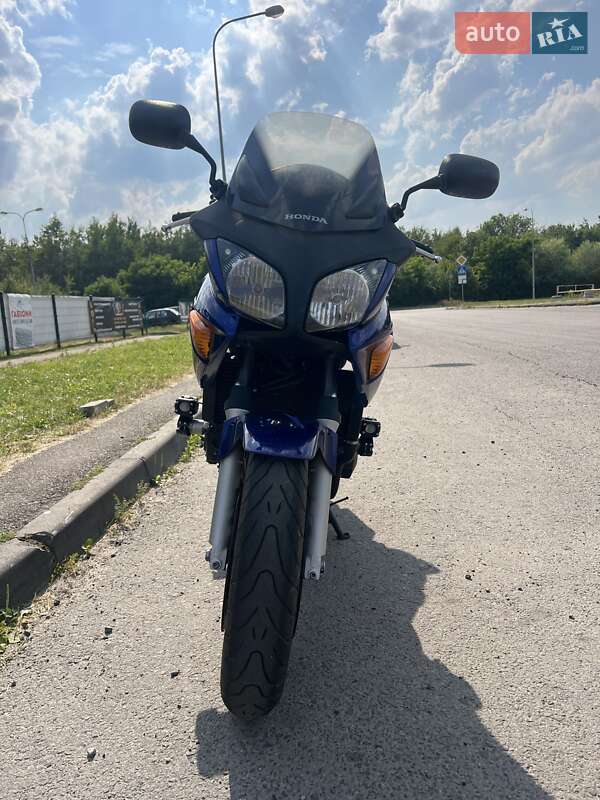 Мотоцикл Спорт-туризм Honda CBF 600S 2004 в Львове фото 2 Мотоцикл Спорт-туризм Honda CBF 600S 2004 в Львове