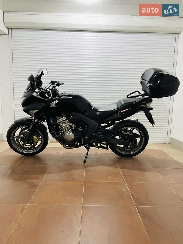 Мотоцикл Спорт-туризм Honda CBF 600SA 2009 в 