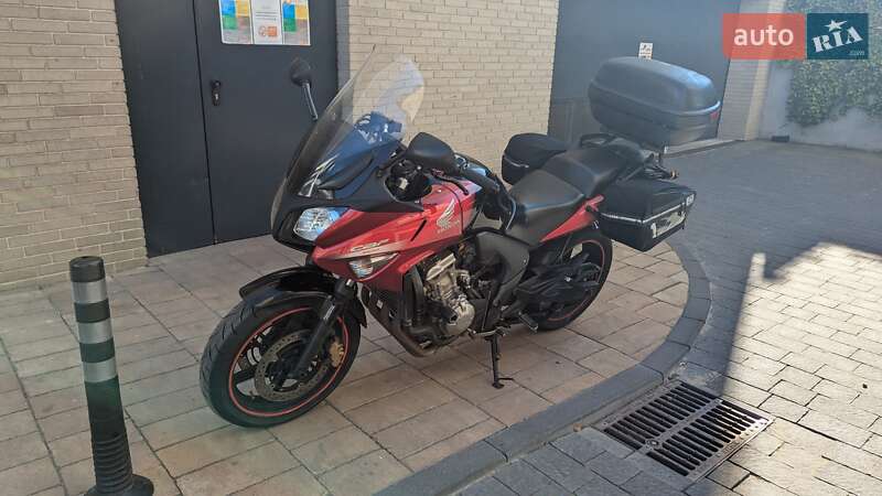 Мотоцикл Спорт-туризм Honda CBF 600SA 2010 в 