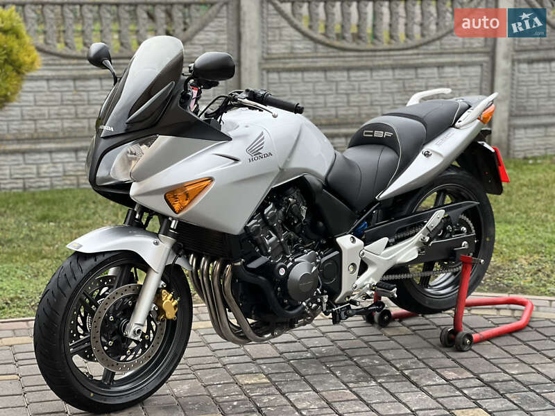 Мотоцикл Спорт-туризм Honda CBF 600SA 2004 в Буске