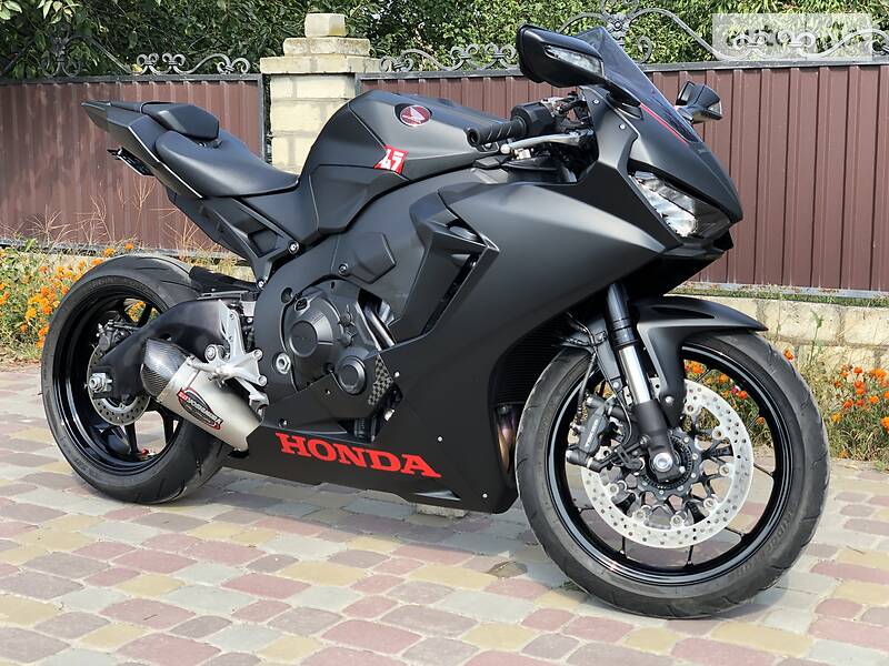 Мотоцикл Супермото (Motard) Honda CBR 1000F 2017 в Тернополі
