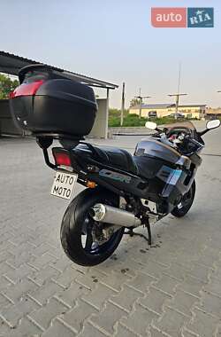 Мотоцикл Спорт-туризм Honda CBR 1000F 1993 в 