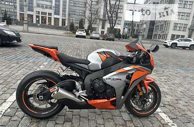 Спортбайк Honda CBR 1000RR 2010 в Коломаке