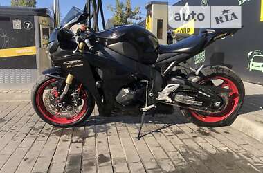 Спортбайк Honda CBR 1000RR 2011 в Кременчуці