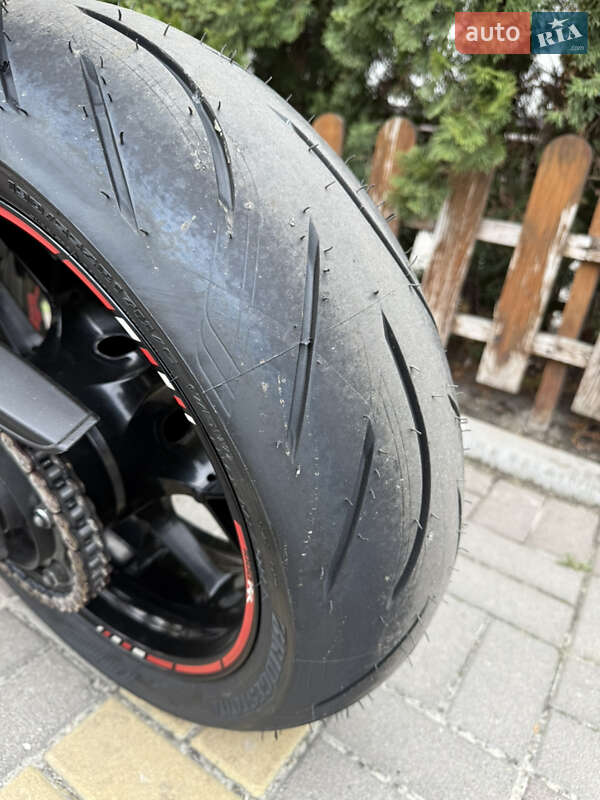 Спортбайк Honda CBR 1000RR 2013 в Киеве