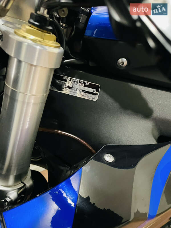 Спортбайк Honda CBR 1000RR 2007 в Киеве