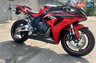 Спортбайк Honda CBR 1000RR 2007 в Днепре