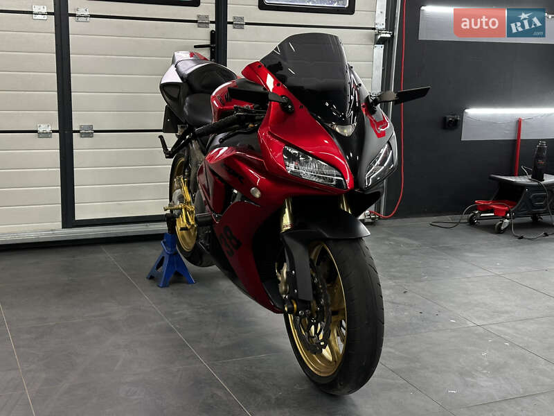 Спортбайк Honda CBR 1000RR 2007 в Киеве фото 5 Спортбайк Honda CBR 1000RR 2007 в Киеве