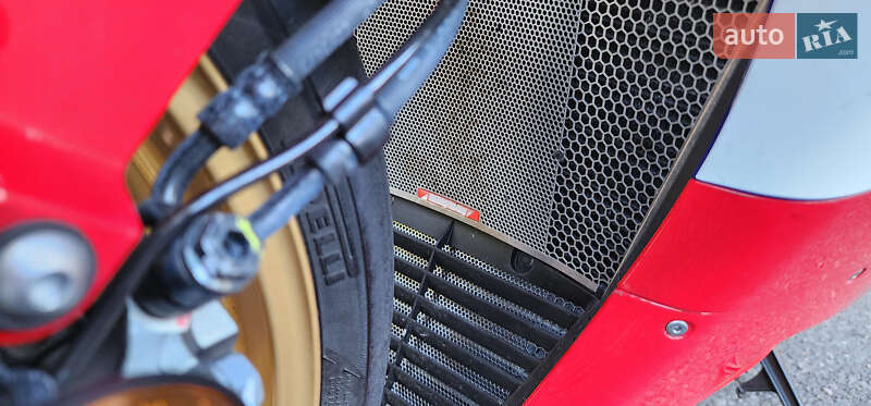 Спортбайк Honda CBR 1000RR 2022 в Одессе фото 18 Спортбайк Honda CBR 1000RR 2022 в Одессе