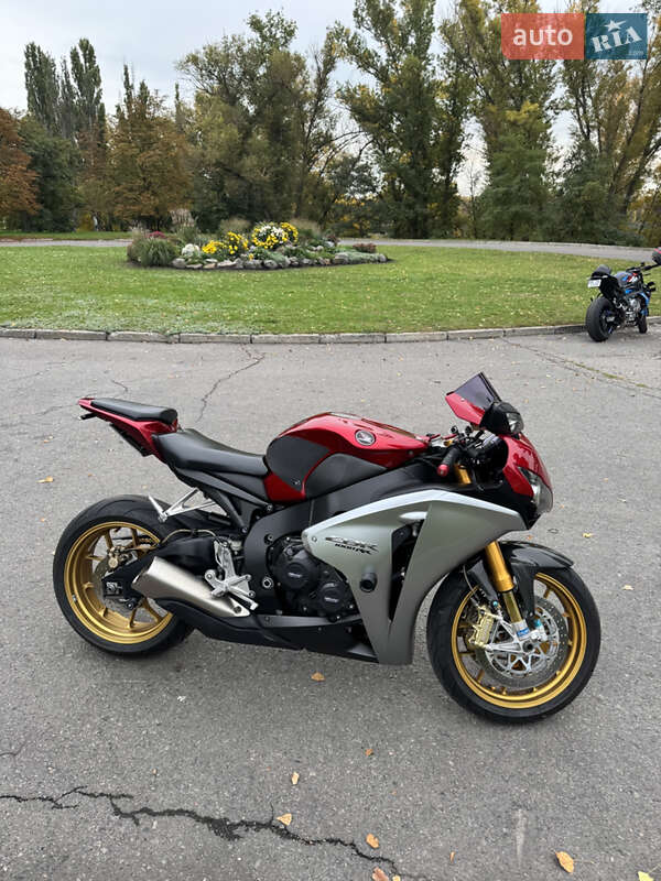 Honda CBR 1000RR 2008 Honda CBR 1000RR 2008