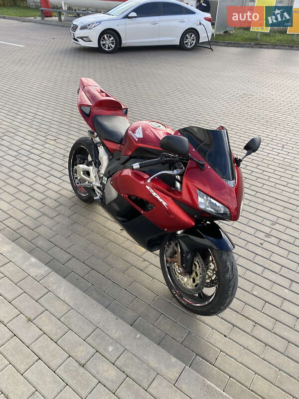 Спортбайк Honda CBR 1000RR 2005 в Вінниці