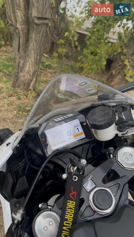 Спортбайк Honda CBR 1000RR 2022 в Запорожье
