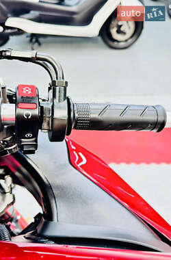 Спортбайк Honda CBR 1000RR 2009 в 