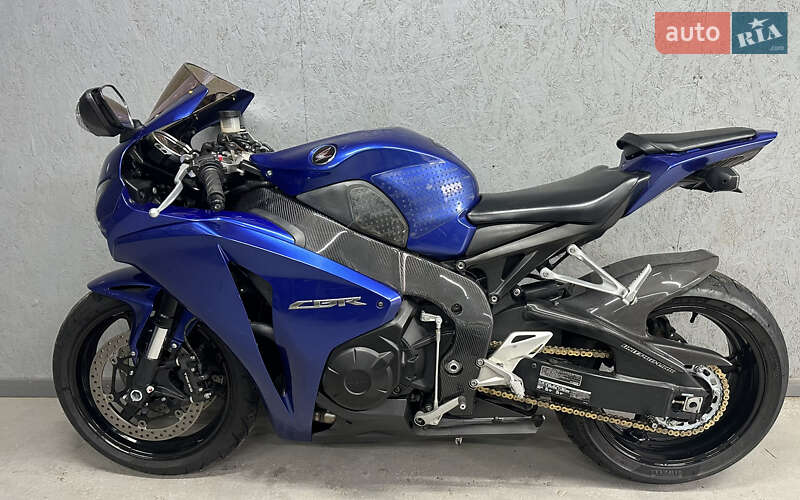 Спортбайк Honda CBR 1000RR 2008 в Ніжині фото 5 Спортбайк Honda CBR 1000RR 2008 в Ніжині