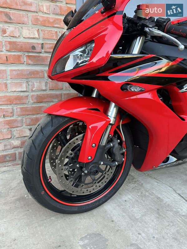 Спортбайк Honda CBR 1000RR 2007 в Ніжині