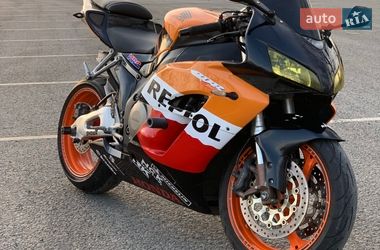 Спортбайк Honda CBR 1000RR 2005 в Тальном