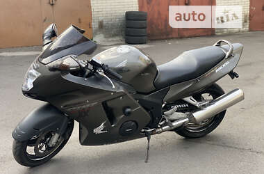 Мотоцикл Спорт-туризм Honda CBR 1100XX 2001 в Киеве